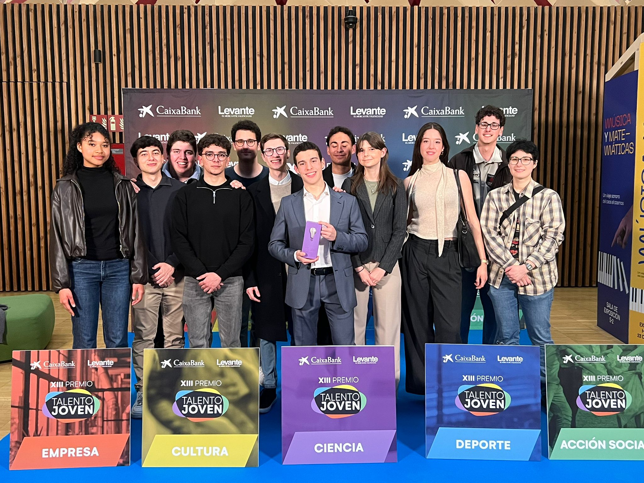 Equipo Eden Blue — XIII Premio Talento Joven en Ciencia
